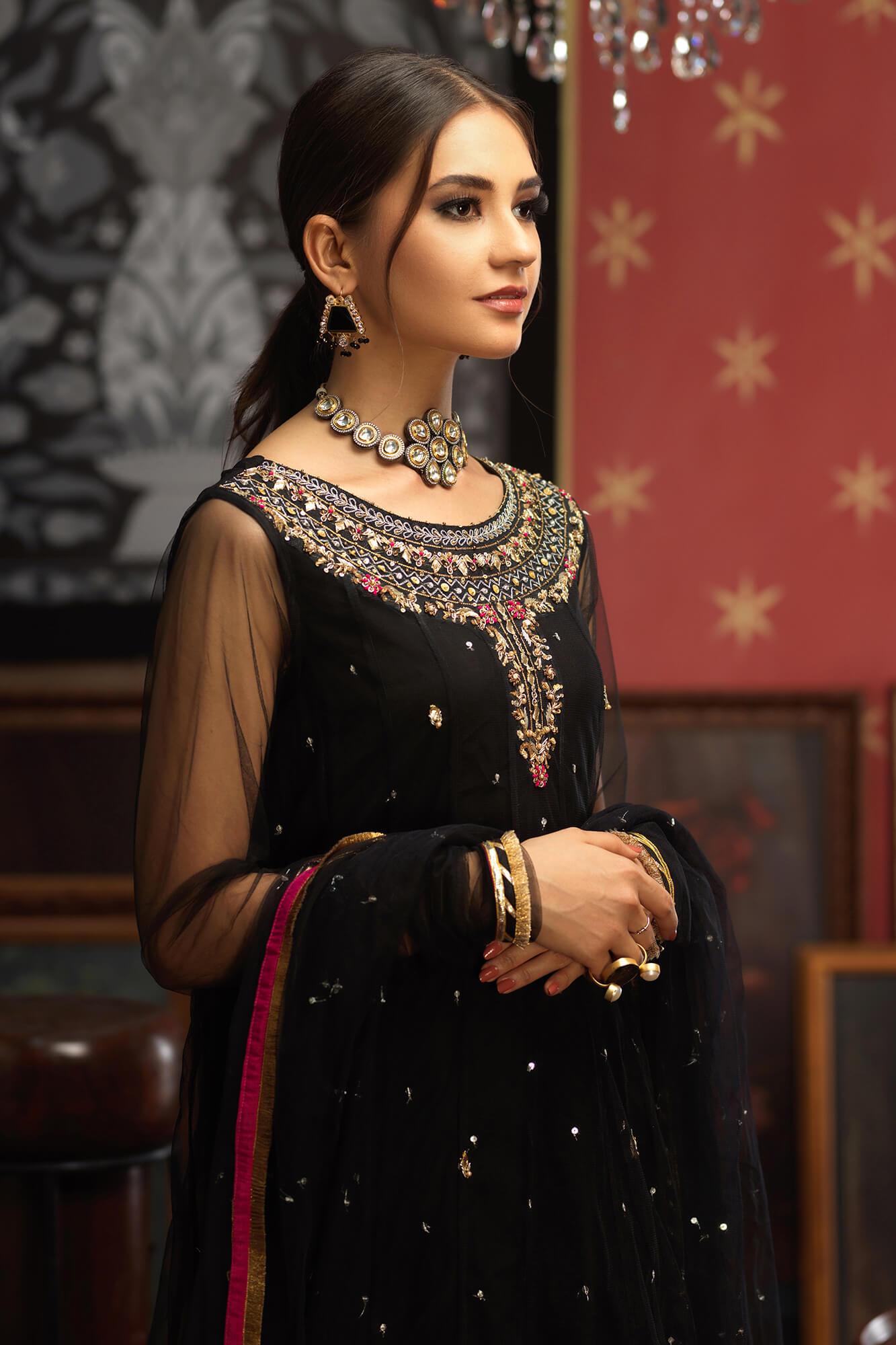 New Arrival Dresses for Women | Luxury Formal Women Suits | Pakistani ready to wear raw silk dress | Zaaviay Sale