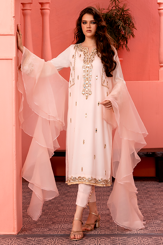 Latest pakistani clothes online
