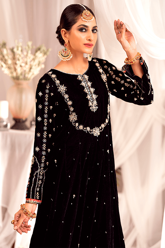 ZAAVIAY MAHGUL VELVET FORMAL DRESSES PAKISTANI VELVET SUITS